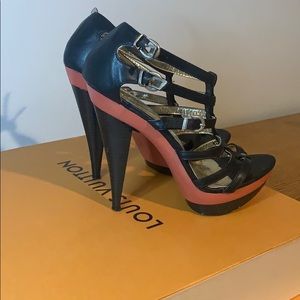 Black strapy sandal heels